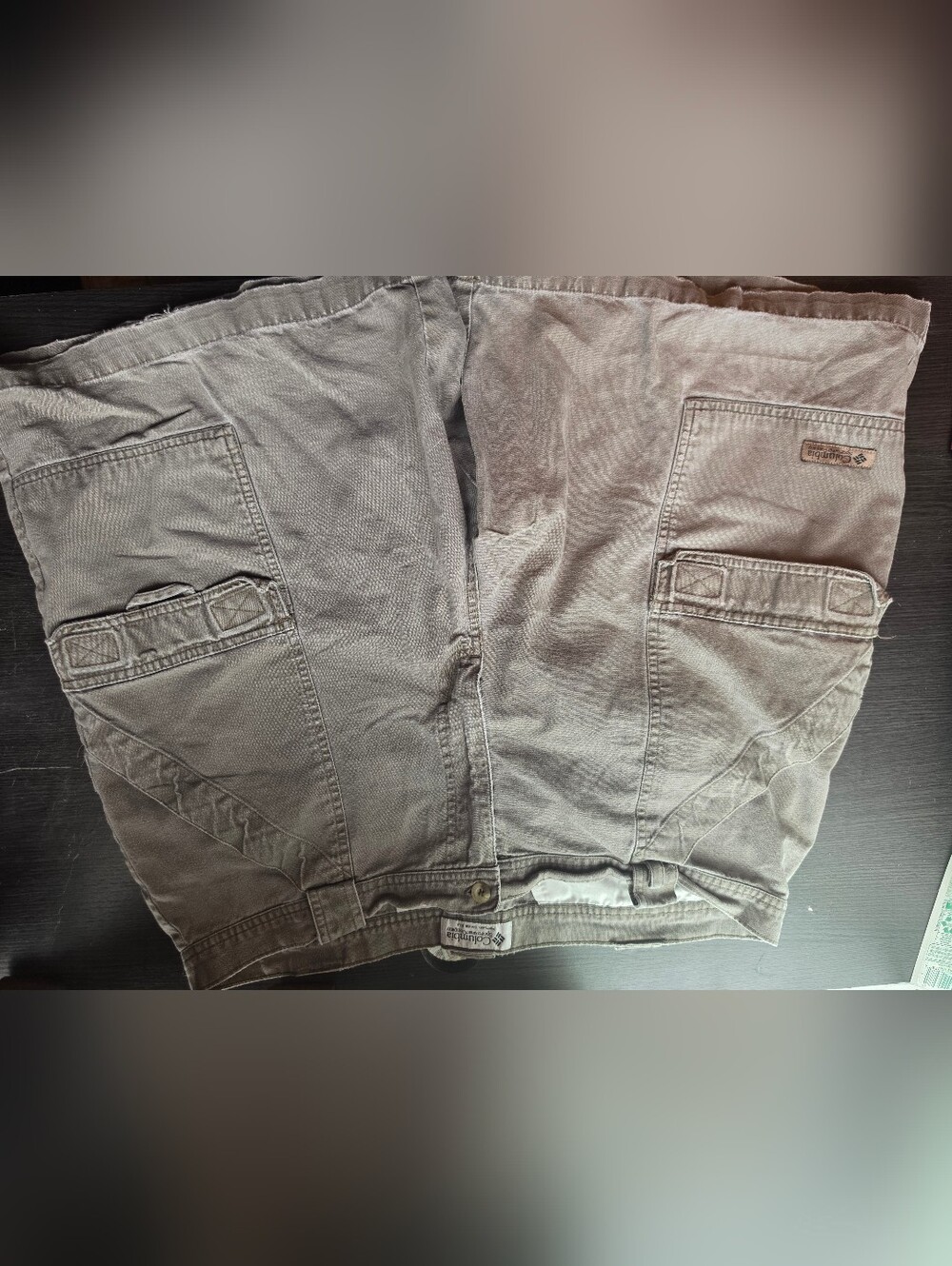 Columbia Cargo Khaki Shorts